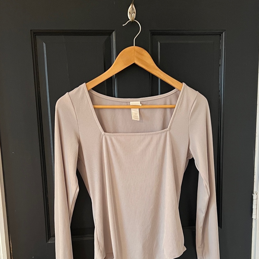 H&M Cream Long Sleeve Women's bodysuit